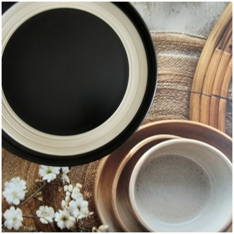 Ceramic - 11 Inch - Round Platter Plate - Ribbed - Ebony with Beige Rim