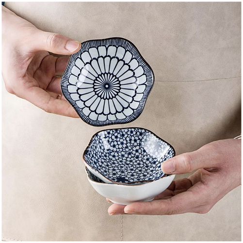 Ceramic - 1 Platter + 2 Bowls + 2 Dip Bowls + 2 Pairs Chopsticks - Gift Box Set - Japanese Vintage Blue