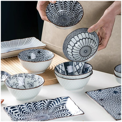 Ceramic - 1 Platter + 2 Bowls + 2 Dip Bowls + 2 Pairs Chopsticks - Gift Box Set - Japanese Vintage Blue