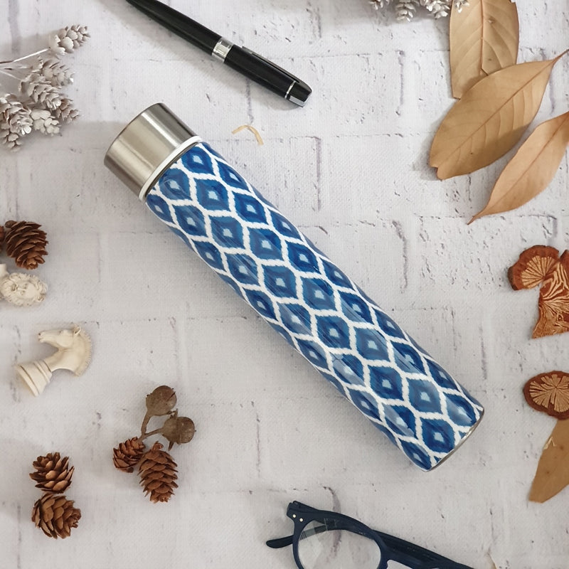 INSULATED SLIM BOTTLE - BLUE & WHITE IKAT