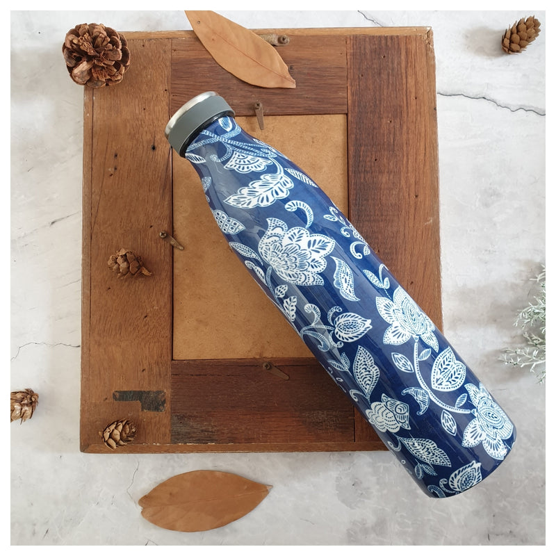 INSULATED 750 ml TALL BOTTLE - Cotton Blue