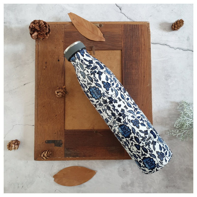 INSULATED 750 ml TALL BOTTLE - INDIGO BLUE FLORAL