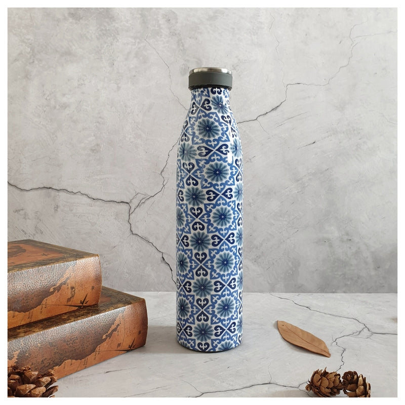 INSULATED 750 ml TALL BOTTLE - MOROCCAN BLUE ABSTRACT