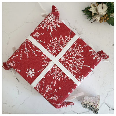 Kitchen Towels in a Basket (Set of 3) - Christmas Snowflake (Red) Collection