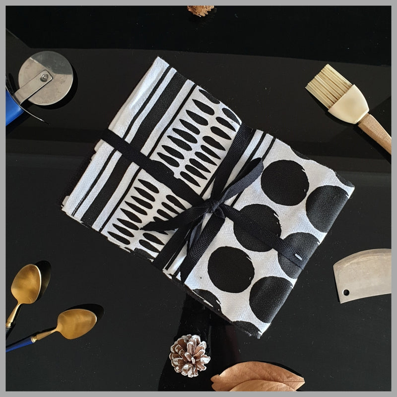 Kitchen Towels (Set of 2) - Dots & Black