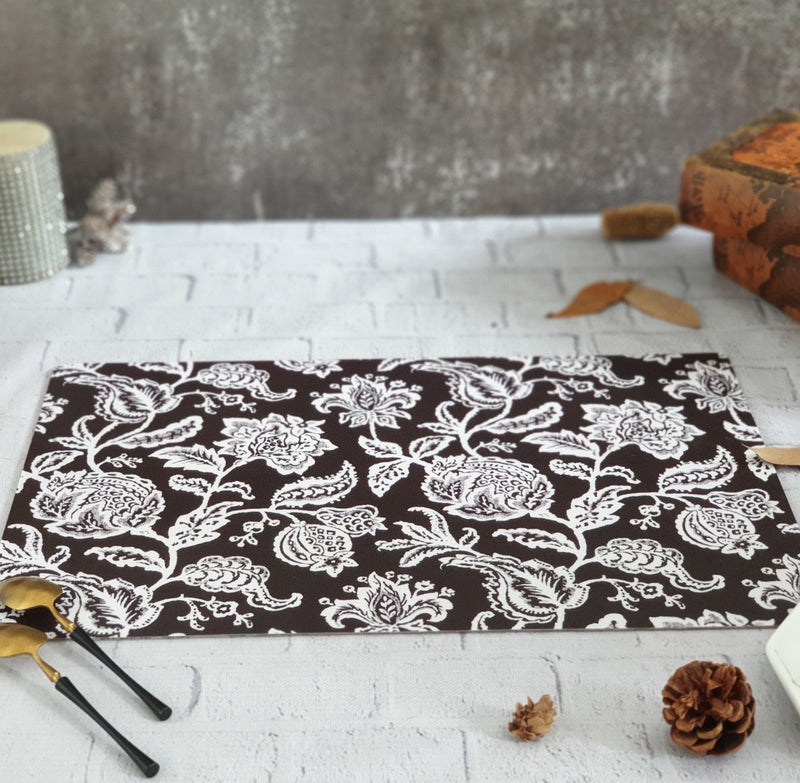 WIPE CLEAN TABLEMATS/PLACEMATS - BLACK BEAUTY