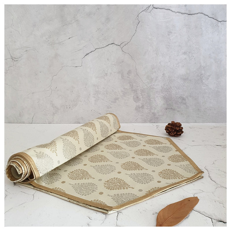 TABLE RUNNER IN COTTON - GOLD PEARL