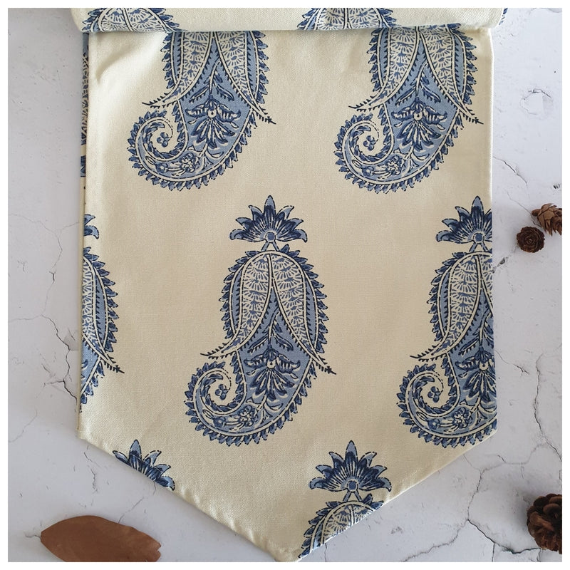 TABLE RUNNER IN COTTON - PAISLEY BLUES