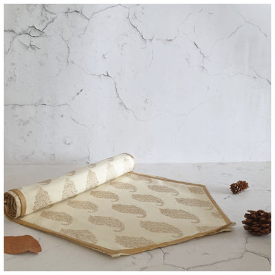 TABLE RUNNER IN COTTON - GOLD & WHITE PAISLEY