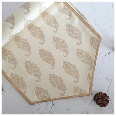 TABLE RUNNER IN COTTON - GOLD & WHITE PAISLEY