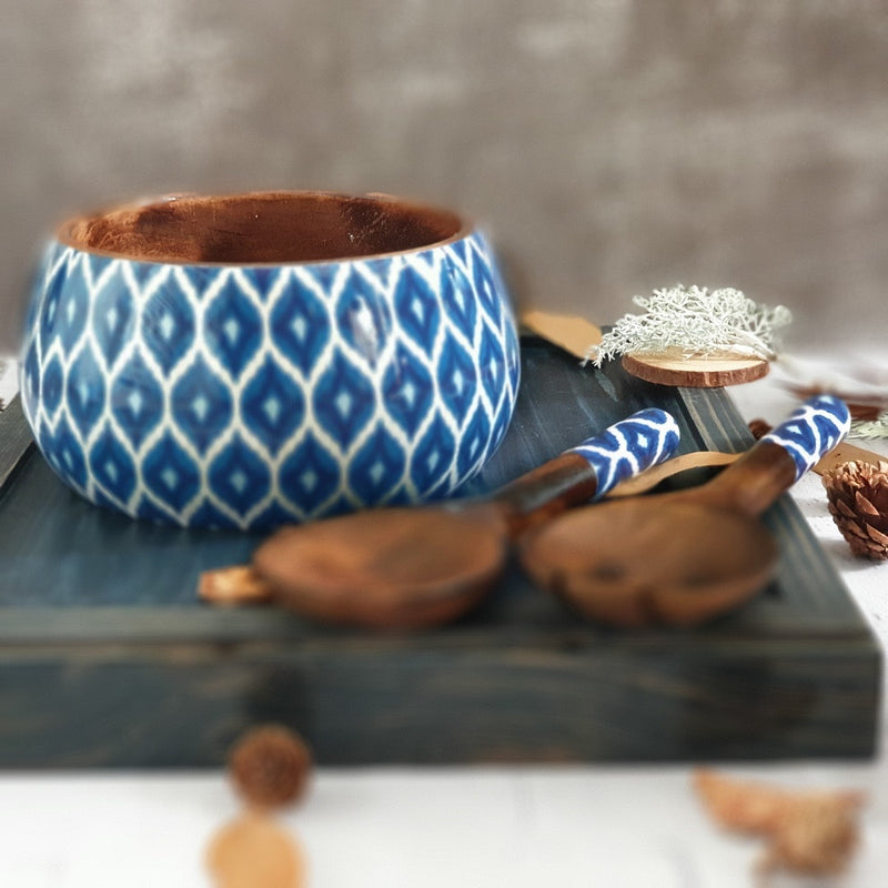 SALAD BOWL - MEDIUM - WOODEN SERVERS - BLUE & WHITE IKAT