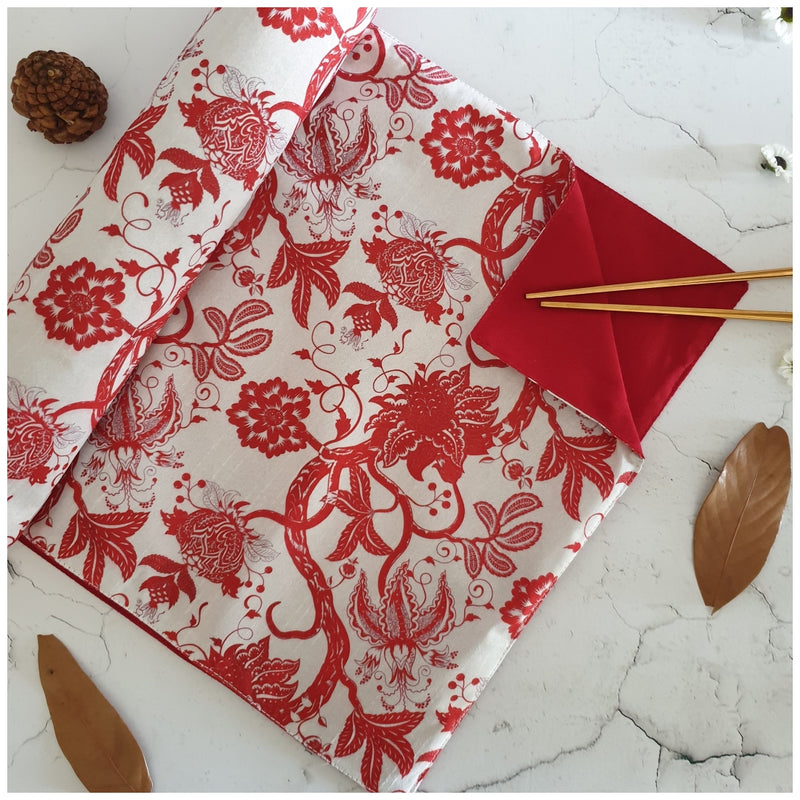 TABLE RUNNER IN DUPON SILK - TREE OF LIFE (RED)