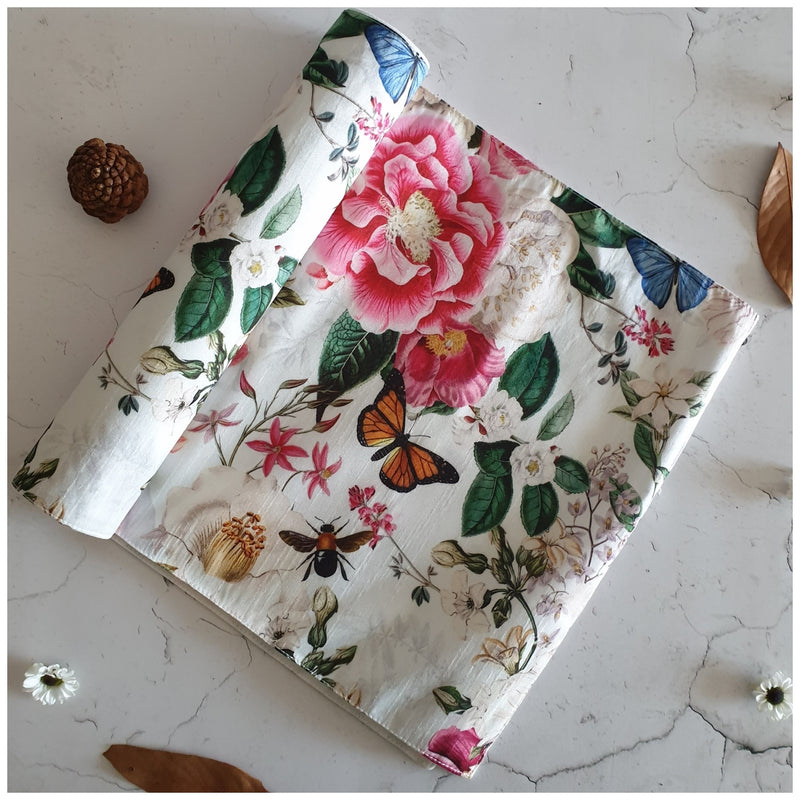 TABLE RUNNER IN DUPON SILK - ALICE IN WONDERLAND