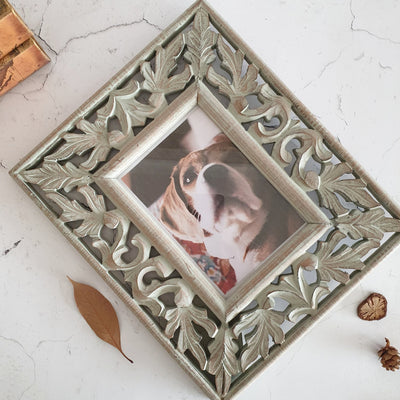 Photo Frame - Distress Green - Leaves Carving with border