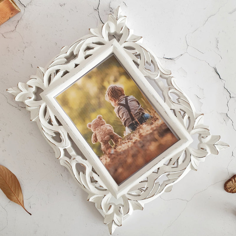 Photo Frame - Distress White - Carved (no border)