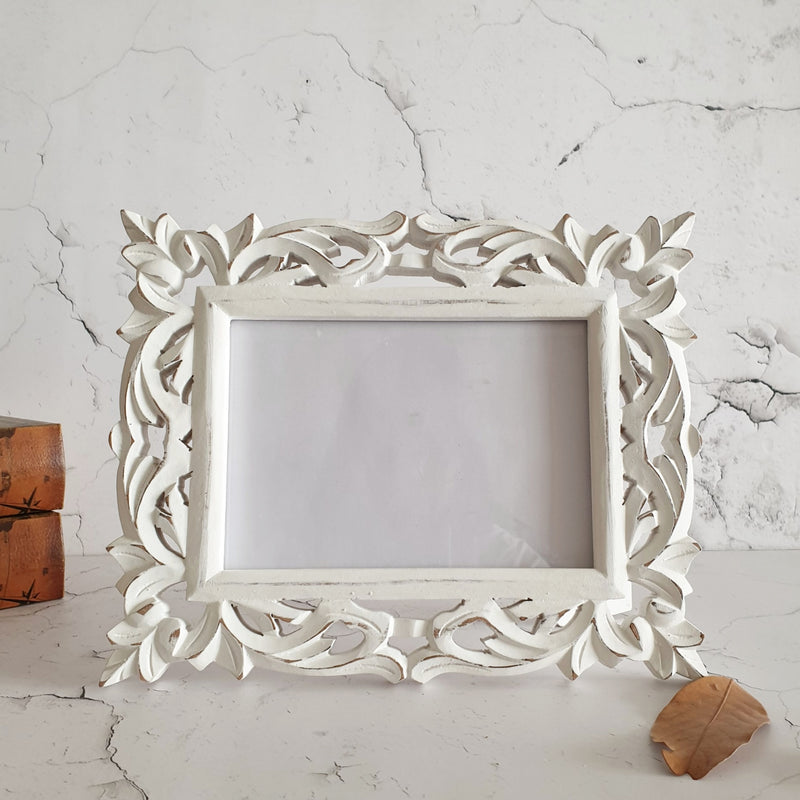 Photo Frame - Distress White - Carved (no border)