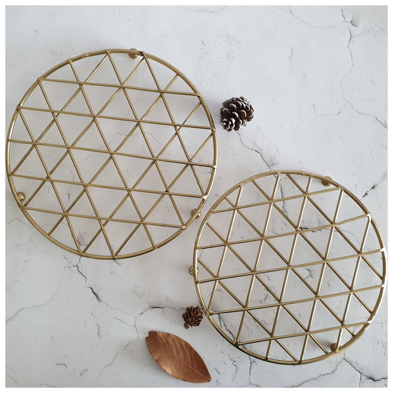 TRIVETS - METAL - ROUND (Set of 2 1 Big, 1 Small) - GOLD