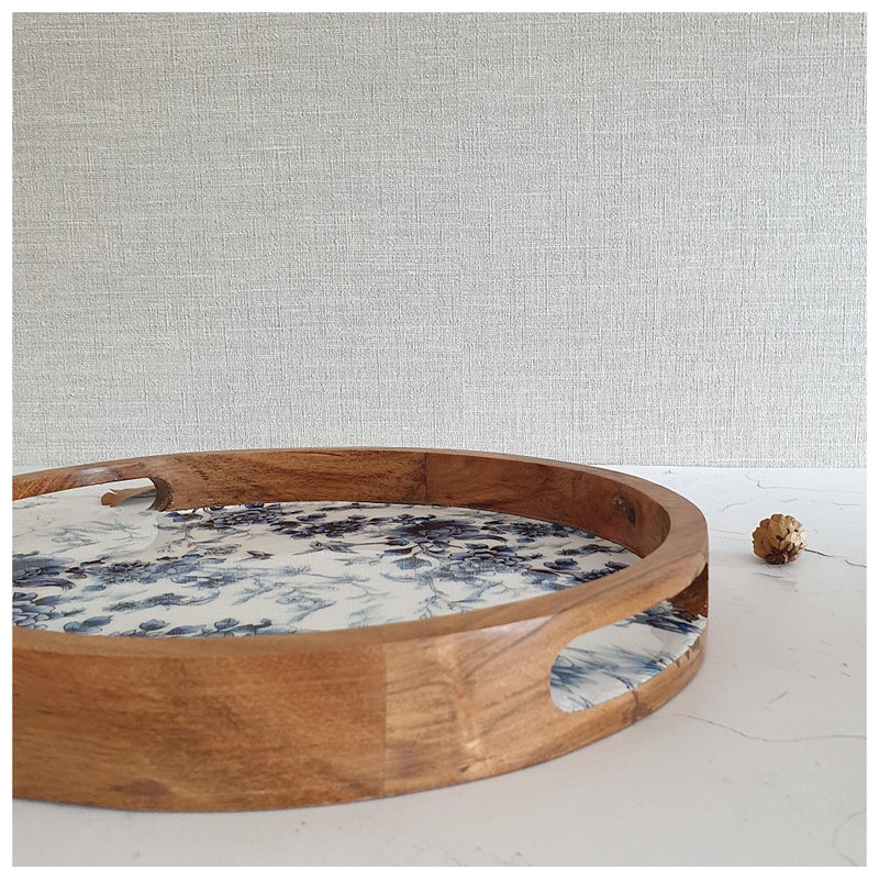 SERVING TRAY WITH SLIT HANDLE CUTS - ROUND - ENCHANTED WHITE