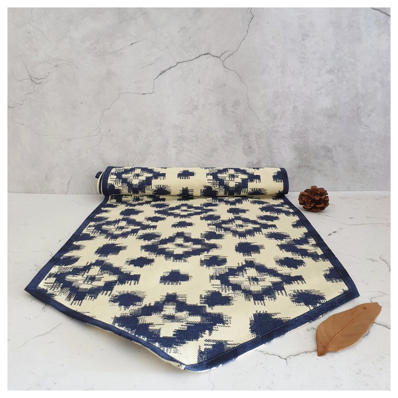 TABLE RUNNER IN COTTON - IKAT BLUE