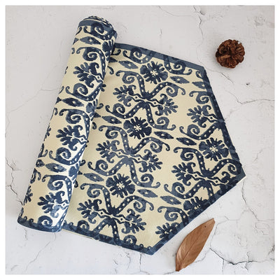 TABLE RUNNER IN COTTON - CHANDELIER BLUE